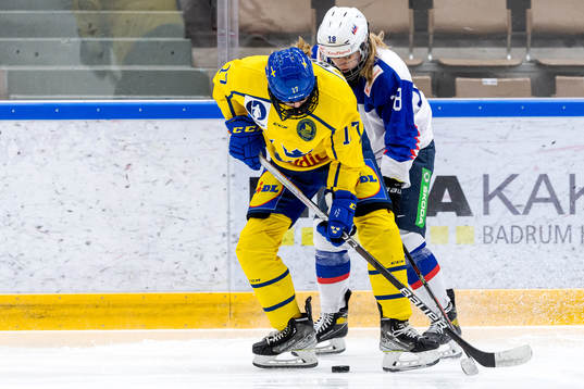 Sveriges Anna Brenkle och Slovakiens Ema Tothova