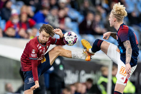 Örgrytes Herman Sjögrell och Sandvikens IFs Tim Hartzell