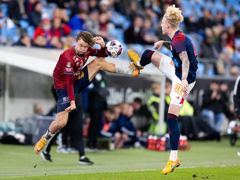 Örgrytes Herman Sjögrell och Sandvikens IFs Tim Hartzell