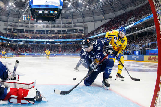 Harri Säteri and Jerry Turkulainen of Finland and Oskar