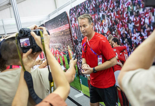 [DK=20221118: Herrelandsholdet træner i Doha, Qatar -