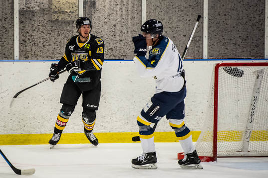 Panterns Kim Johansson jublar