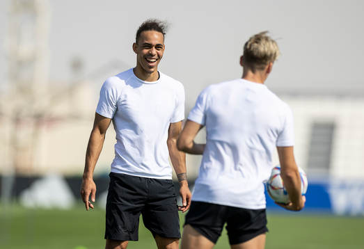 [DK=20221120: Herrelandsholdet træner i Doha, Qatar -