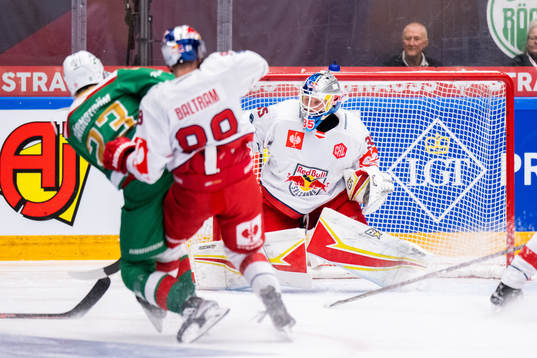 Oliver Tärnström of Rögle scores the 3-0 goal against