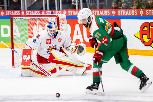 Goalkeeper Atte Tolvanen of RB Salzburg and Riley Sheen of