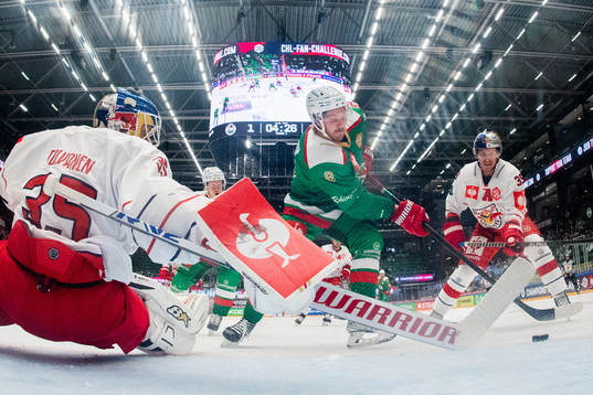 Linus Sandin of Rögle in action against goalkeeper Atte