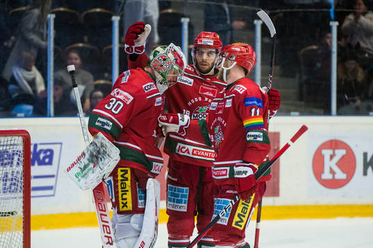 Modos målvakt Krister Gudlevskis, Josh Dickinson och Josef