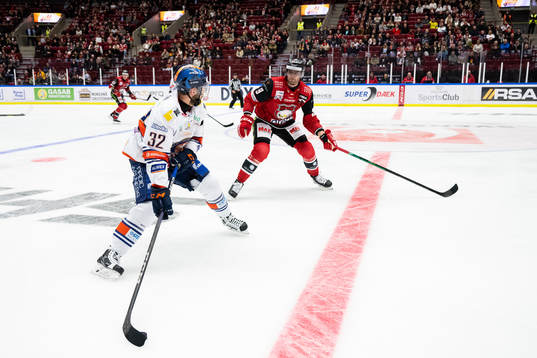 Växjös Lukas Bengtsson och Malmö Redhawks Kim Rosdahl