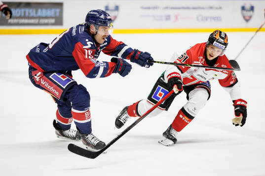 Linköpings Patrick Russell och Örebros Kristian Näkyvä