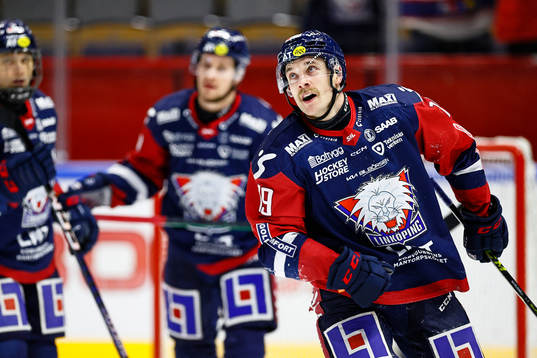 Linköpings Patrick Russell jublar