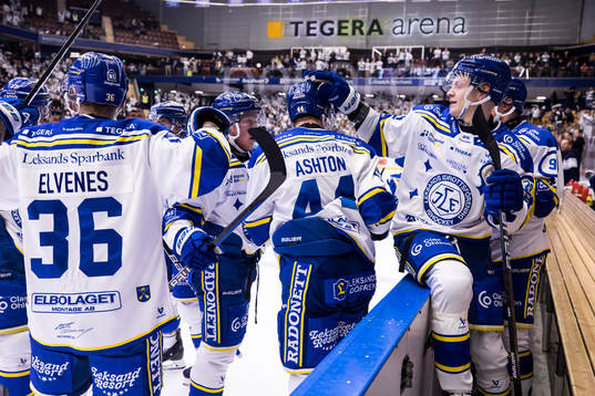 Leksands spelarna jublar