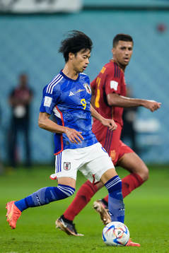 Kaoru Mitoma of Japan