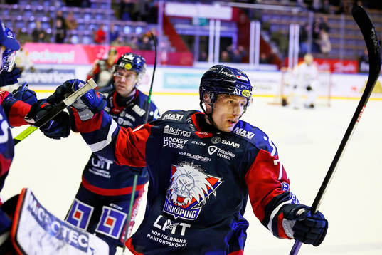 Linköpings Markus Hännikäinen jublar