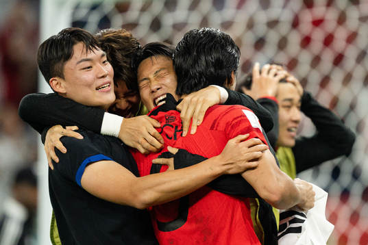 Players of South Korea celebrate