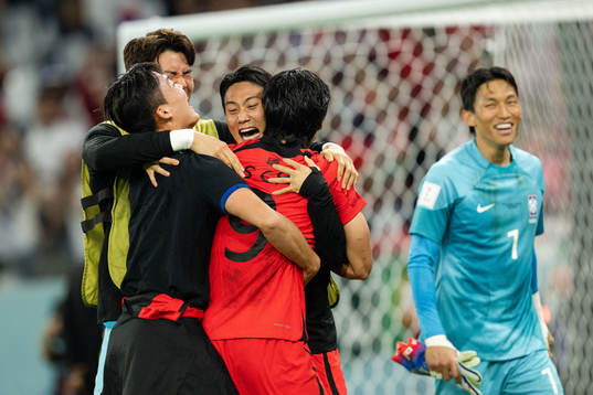 Players of South Korea celebrate