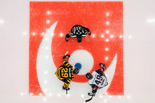 Skellefteås Albin Sundsvik och Linköpings Benjamin Maxwell