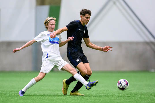 Haugesunds David Øren och FC Köpenhamns Amin Chiakha