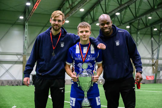 IFK Göteborgs tränare Johan Karlsson, Noa Linden och