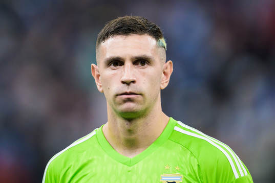 Goalkeeper Unai Simon of Argentina