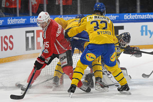 Sven Andrighetto of Switzerland and Magnus Nygren of Sweden