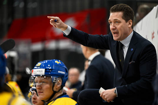 Sam Hallam, head coach of Sweden