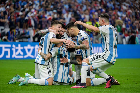 Julian Alvarez, Lionel Messi, Angel de Maria and Nicolas