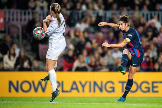 Gudrun Arnardottir of FC Rosengård and Marta Torrejon of