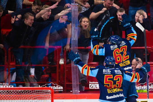 Djurgårdens Wiktor Nilsson jublar