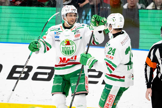 Rögles Daniel Zaar och Marco Kasper jublar