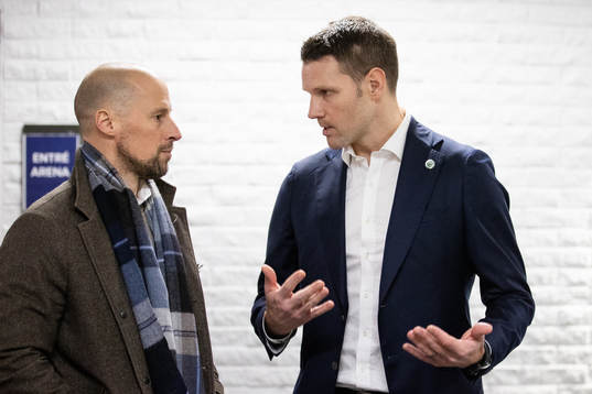 Rögles sportchef Chris Abbott och Frölundas sportchef