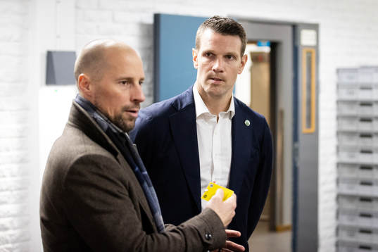 Rögles sportchef Chris Abbott och Frölundas sportchef