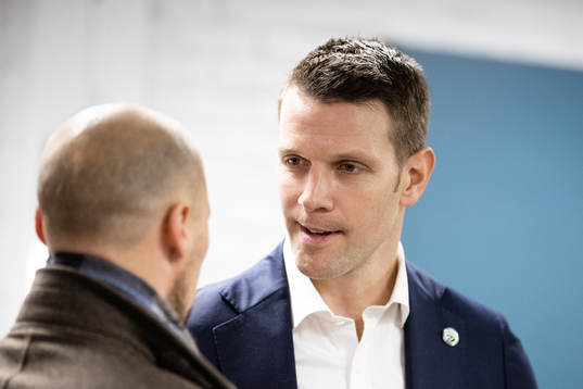 Rögles sportchef Chris Abbott och Frölundas sportchef