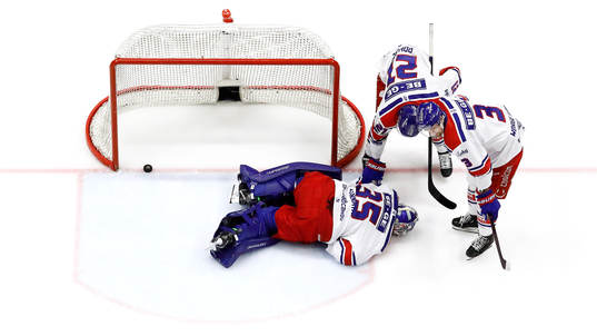 Oskarshamns målvakt Joe Cannata skadad