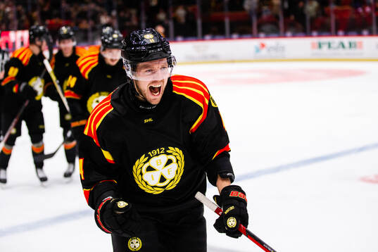 Brynäs Jacob Blomqvist jublar