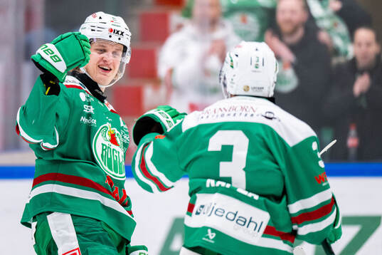 Rögles Tony Sund jublar