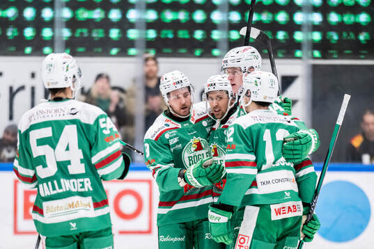 Rögles Tony Sund, Michael Kapla och Adam Edström jublar