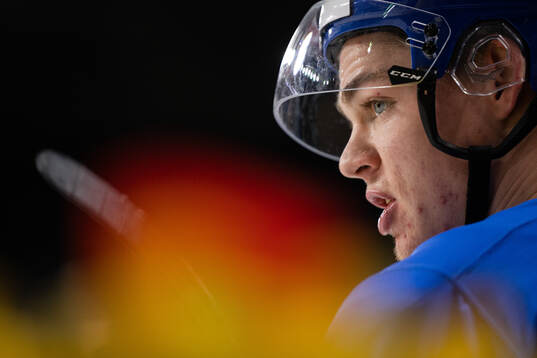 Bla gjennom flere bilder av 2023 IIHF World Junior Championship, Day 6, Sweden, Morning Skate