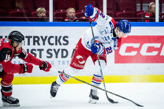 Oskarshamns John Dahlström och Malmö Redhawks Marcus