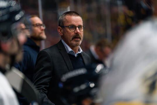 HV71s tränare Tommy Samuelsson