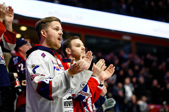 Linköpings-supporter jublar