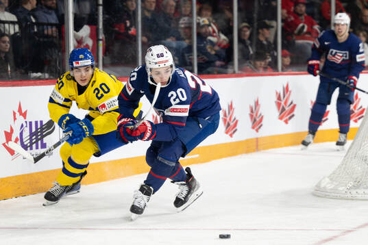 Liam Öhgren of Sweden and Lane Hutson of USA