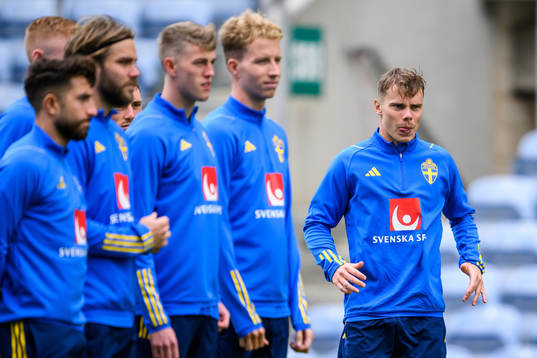 Moustafa Zeidan, Christoffer Nyman, Alexander Bernhardsson, Samuel Gustafson and Elias Andersson of the Swedish men's football national team at a training session
