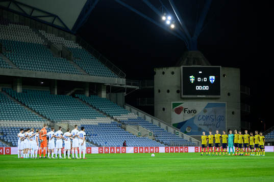 A minute of silence to honor the late footballplayer Pelé is held ahead of the international friendly football match between Sweden and Finland on January 9, 2023 in Faro. 