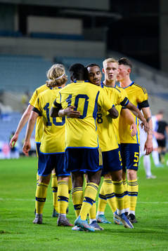 Joel Asoro of Sweden celebrates after 2-0