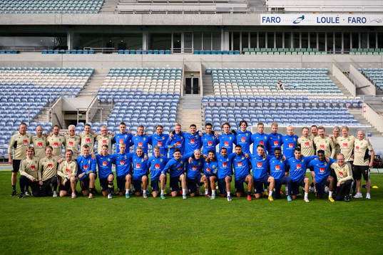 Head of security Stefan Dejemyr, equipment manager Björn Eriksson, physiotherapist Christian Andersson, doctor Anders Valentin, goalkeeper coach Maths Elfvendal, head coach Janne Andersson, Gustaf Lagerbielke, Victor Edvardsen, Christoffer Nyman, Hugo Larsson, Edvin Kurtulus, goalkeeper Oliver Dovin, Hjalmar Ekdal, goalkeeper Jacob Widell Zetterström, goalkeeper Leopold Wahlstedt, Samuel Gustafson, André Boman, physiotherapist Fredrik Larsson, video analyst Christoffer Bernspång, assistant coach Peter Wettergren, performance and medical coordinator Dale Reese, team manager Stefan Pettersson, equipment manager Tommie Nilsson, social media manager Andreas Hård, press officer Fredrik Madestam, performance manager Paul Balsom, Victor Eriksson, Elias Andersson, Carl Gustafsson, Sebastian Nanasi, Alexander Bernhardsson, Armin Gigovic, Jacob Ondrejka, Moustafa Zeidan, Bilal Hussein, Omar Faraj, Noah Persson, Joel Asoro, Yasin Ayari, Josafat Mendes and scout Lasse Jacobsson of the Swedish men's football national team pose for a group photo at a training session on January 11, 2023 in Faro. 
