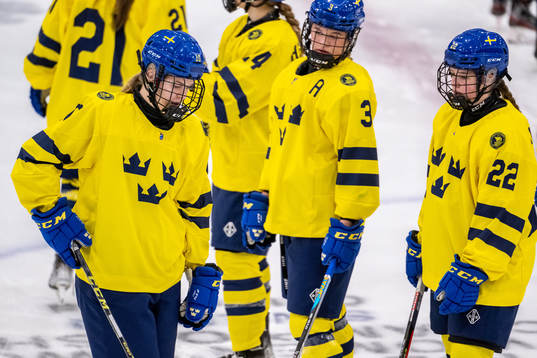 Linnea Natt och Dag, Mira Jungåker and Sara Lindqvist of