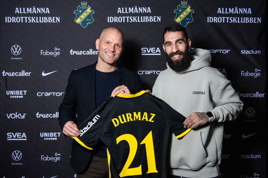 s klubbdirektör Manuel Lindberg och Jimmy Durmaz