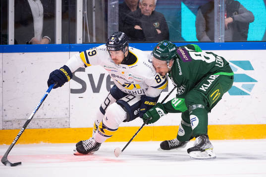 HV71s Mikkel Bödker och Färjestads Theodor Lennström