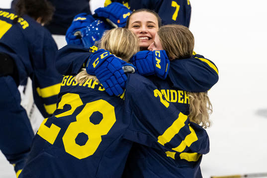 Stina Andersson, Moa Gustafsson and Stella Lindell of