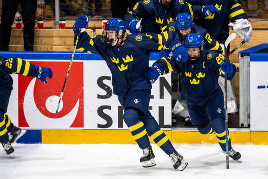Mira Markström and Stella Lindell of Sweden celebrate